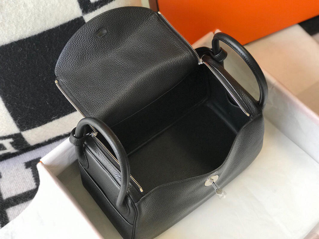 Túi xách Hermes 𝙡𝙞𝙣𝙙𝙮 siêu cấp size 26cm màu đen