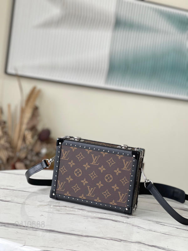 Túi xách hộp LV Clutch Box siêu cấp 1:1