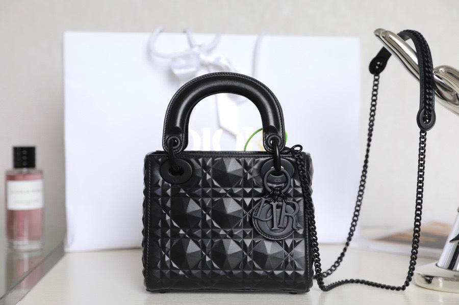 Túi xách LADY DIOR kim cương đen siêu cấp 1:1