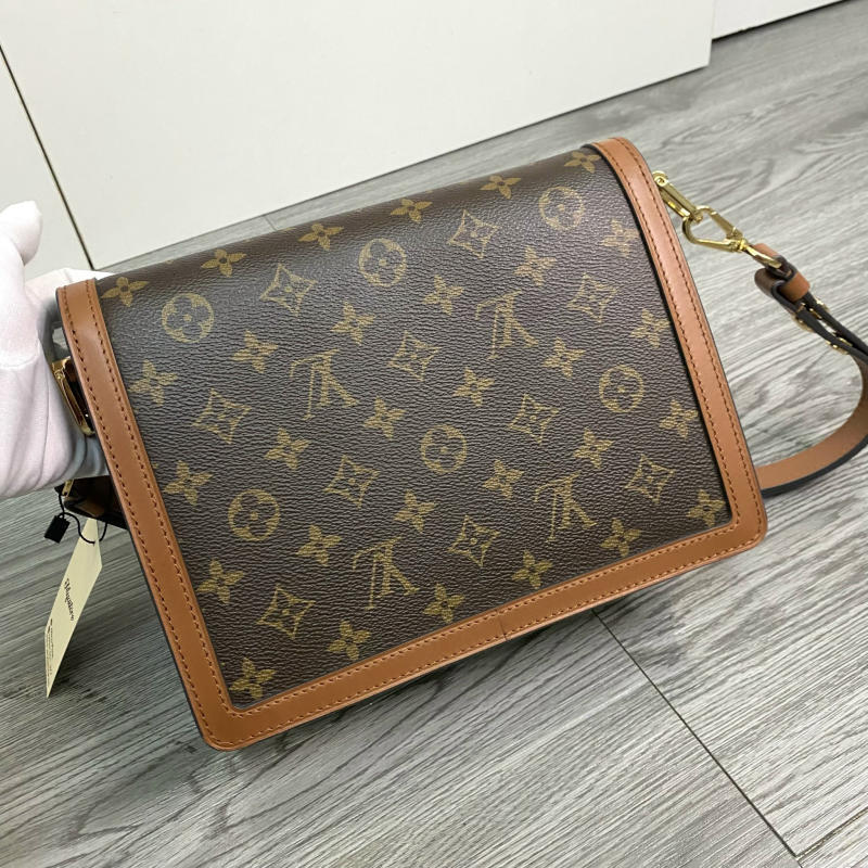 Túi xách Louis Vuitton LV Dauphine Monogram siêu cấp về trả khách