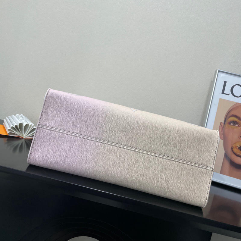 Túi xách Louis Vuitton OnTheGo siêu cấp 1:1