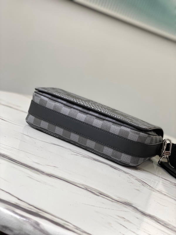 Túi xách LV Studio Messenger Bag siêu cấp 1:1