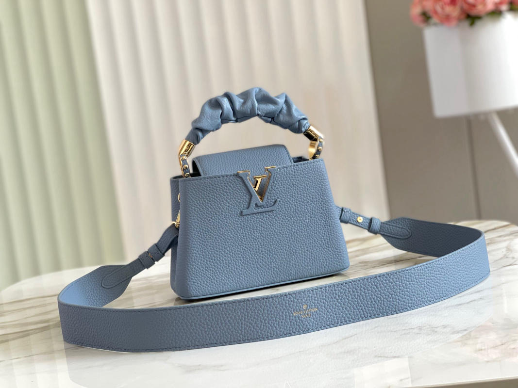 Túi xách nữ Louis Vuitton Capucines màu xanh siêu cấp 1:1