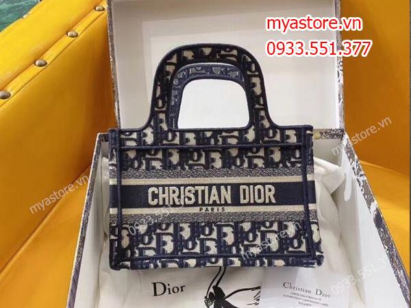 Túi xách nữ Mini Dior Book Tote 