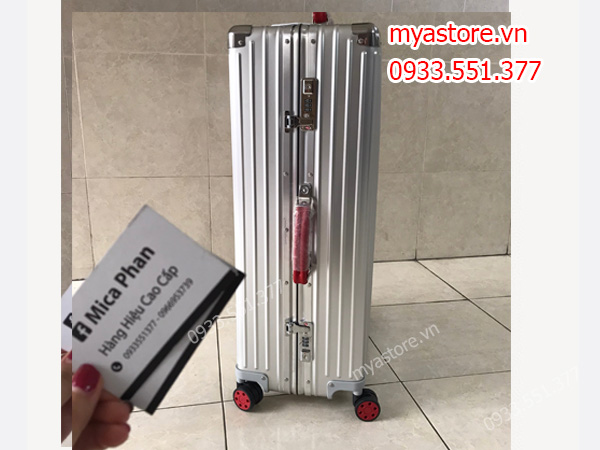 Vali Rimowa Siêu cấp trả khách