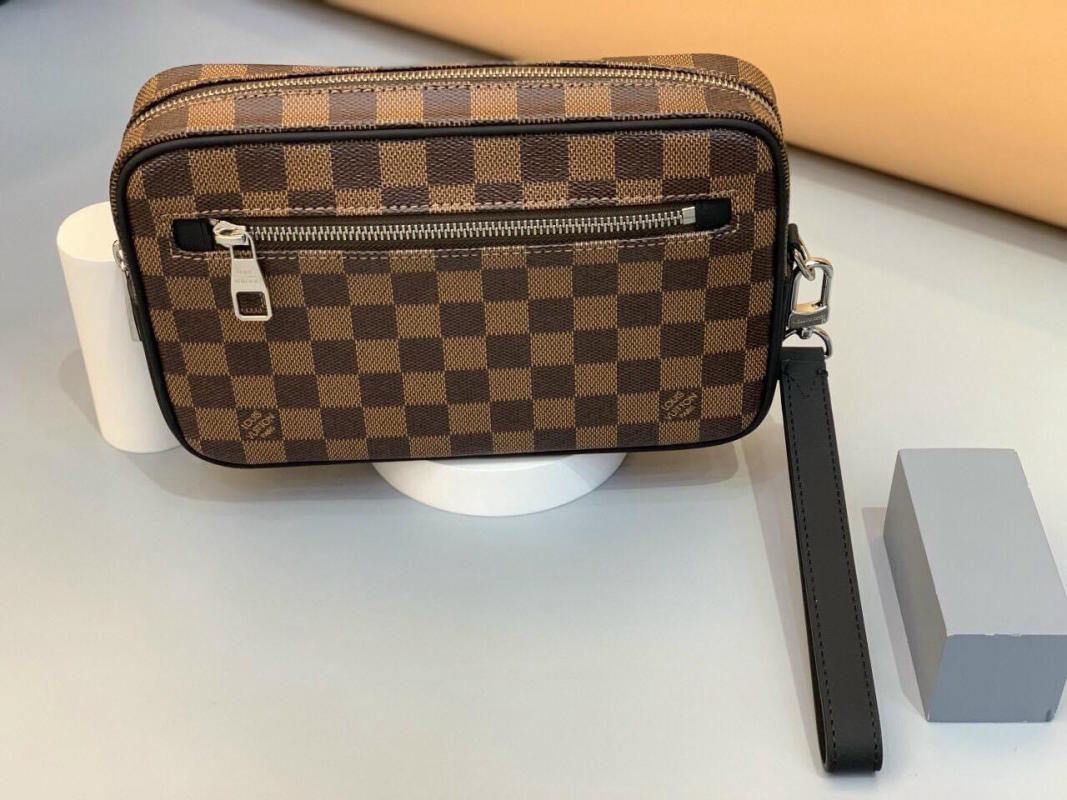 Ví cầm tay nam LV Louis Vuitton siêu cấp trả khách