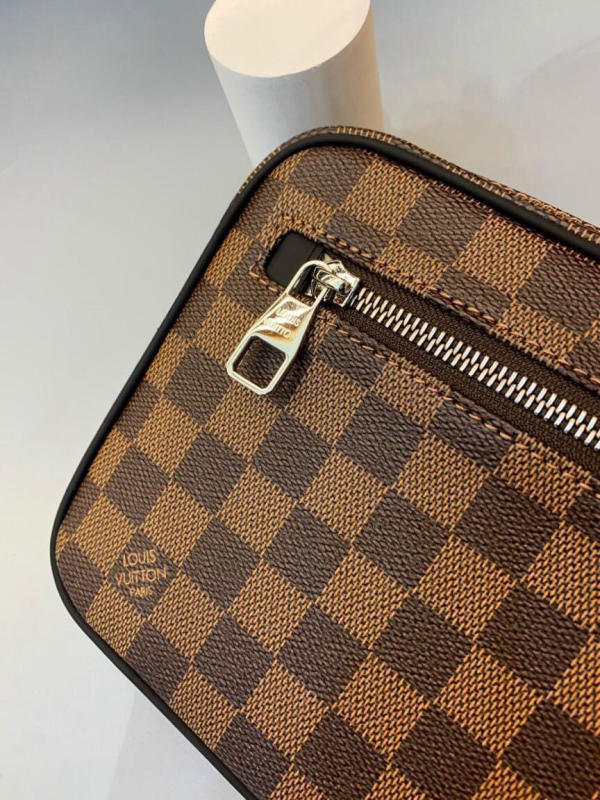 Ví cầm tay nam LV Louis Vuitton siêu cấp trả khách